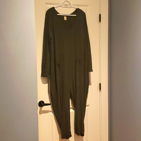 Smash and Tess Wednesday Romper XL - Picture 3 of 3